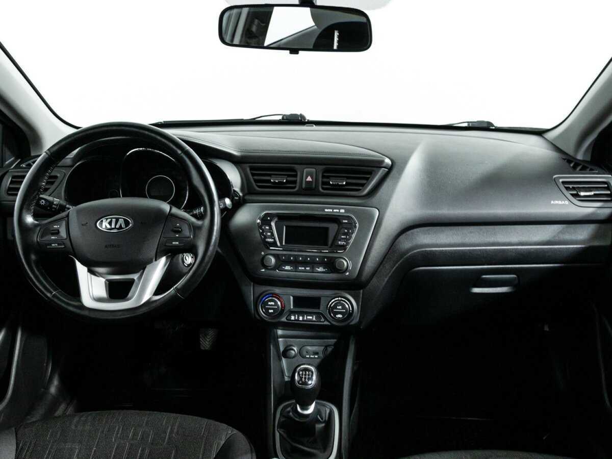 Kia Rio 5-speed, 2013 - Фото №12
