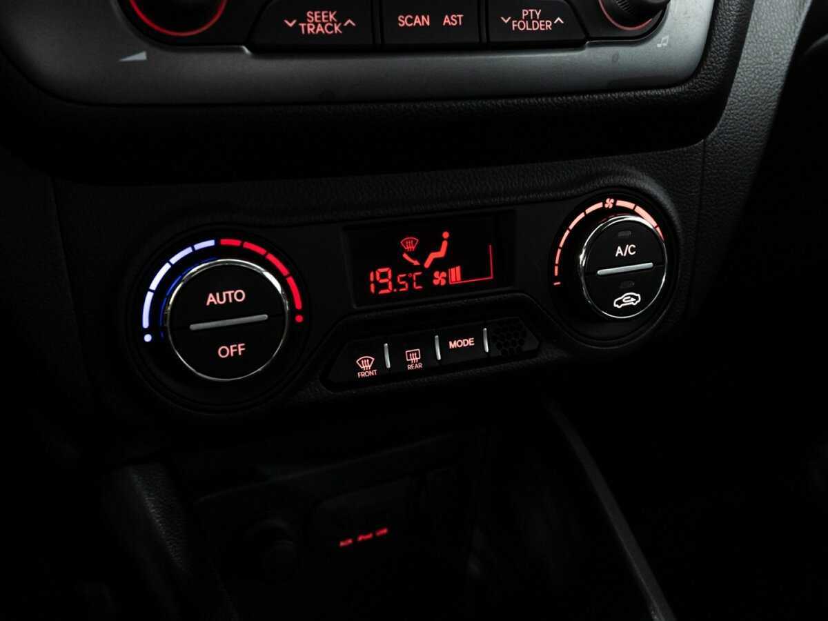 Kia Rio 5-speed, 2013 - Фото №14