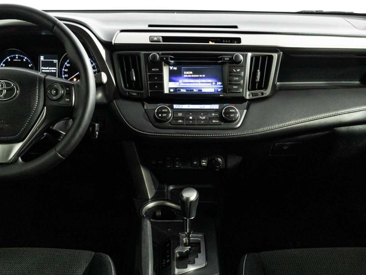 Toyota RAV4, 2015 - Фото №13