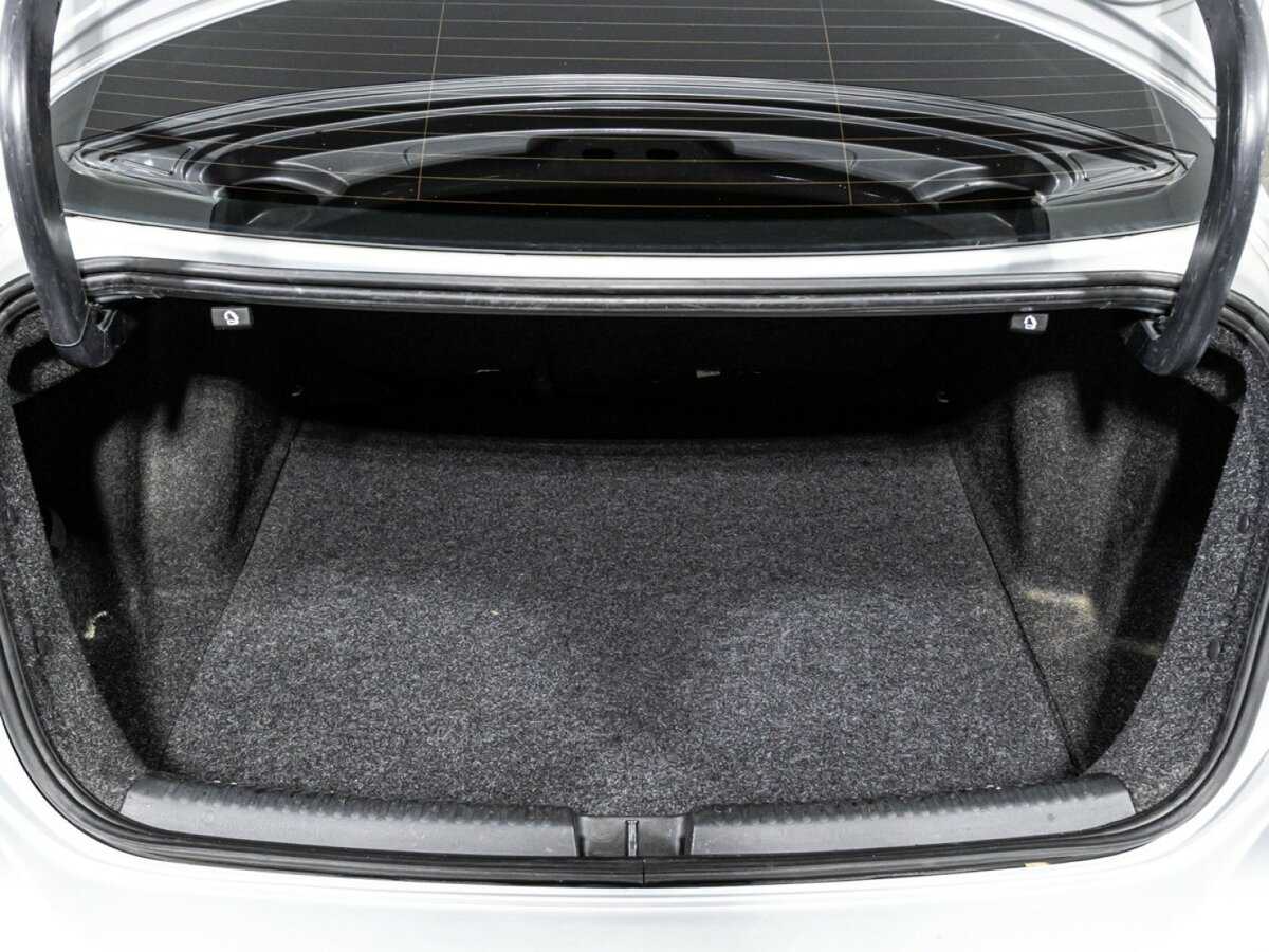 Volkswagen Jetta, 2012 - Фото №14