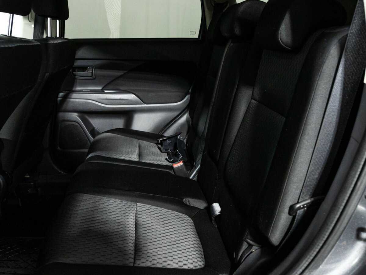 Mitsubishi Outlander, 2013 - Фото №9