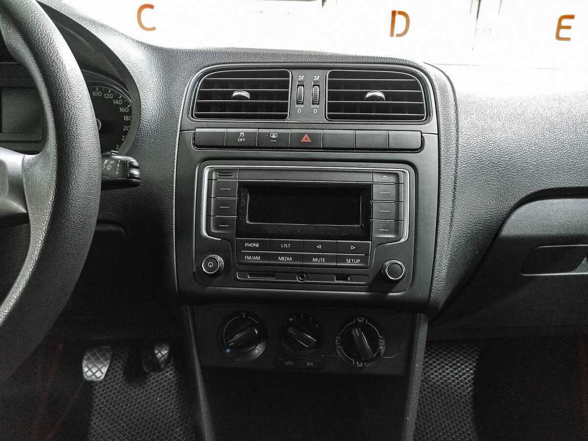 Volkswagen Polo, 2019 - Фото №13