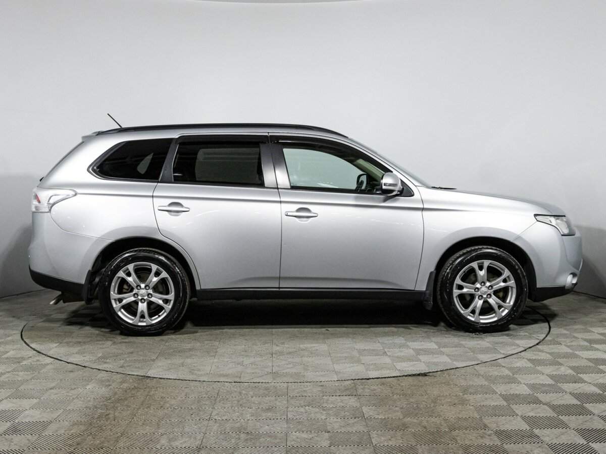 Mitsubishi Outlander, 2013 - Фото №3