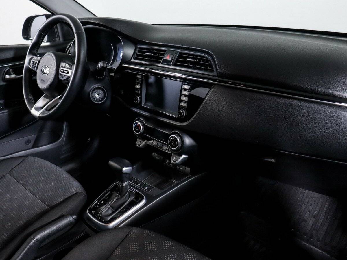 Kia Rio X-Line, 2020 - Фото №8