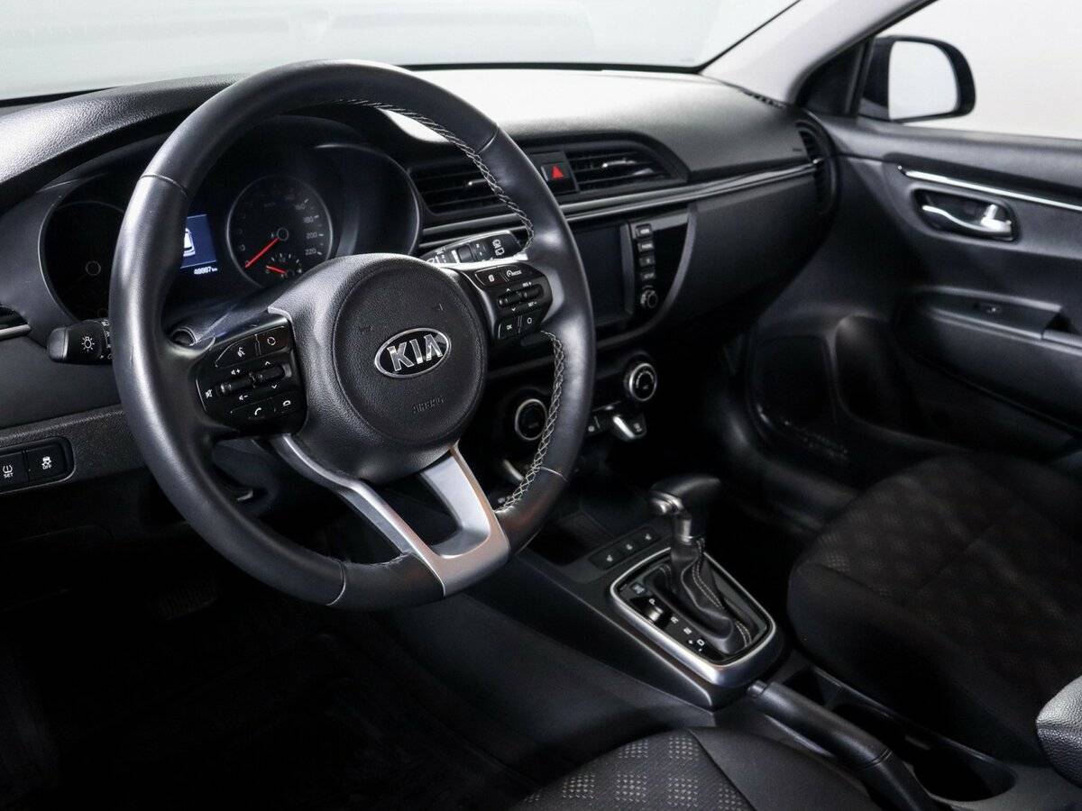 Kia Rio X-Line, 2020 - Фото №13