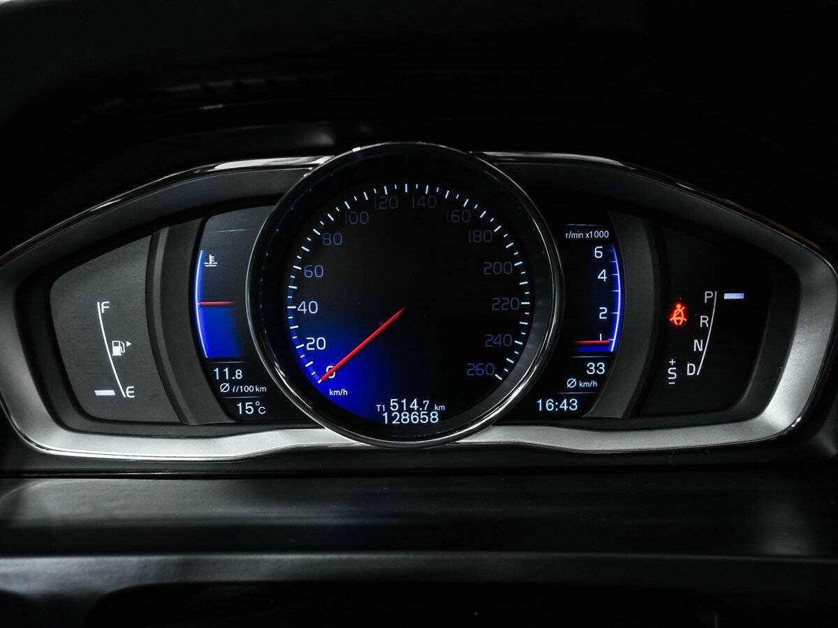 Volvo S60, 2012 - Фото №9