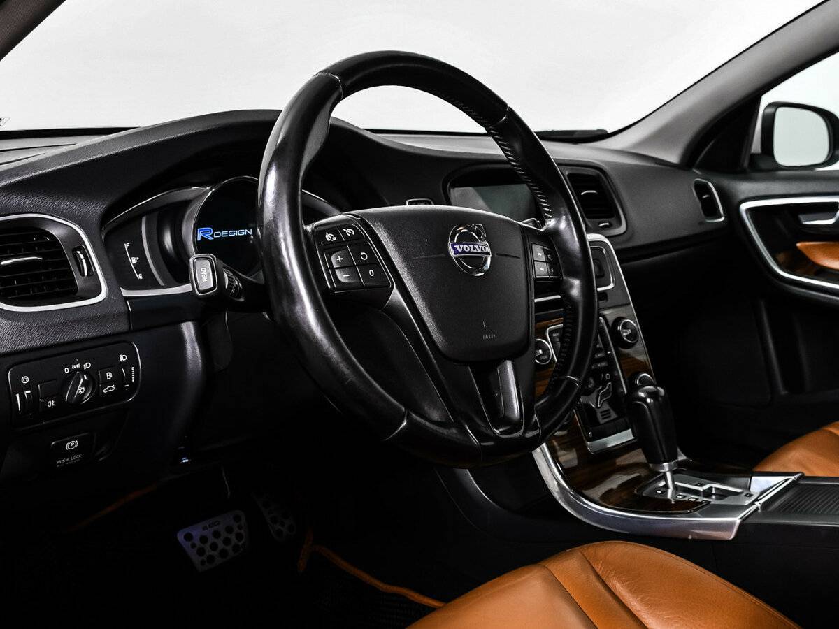 Volvo S60, 2012 - Фото №11