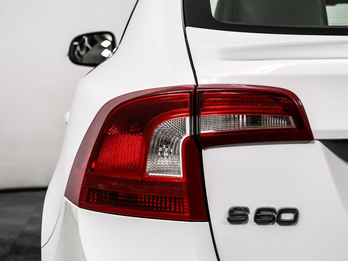 Volvo S60, 2012 - Фото №14