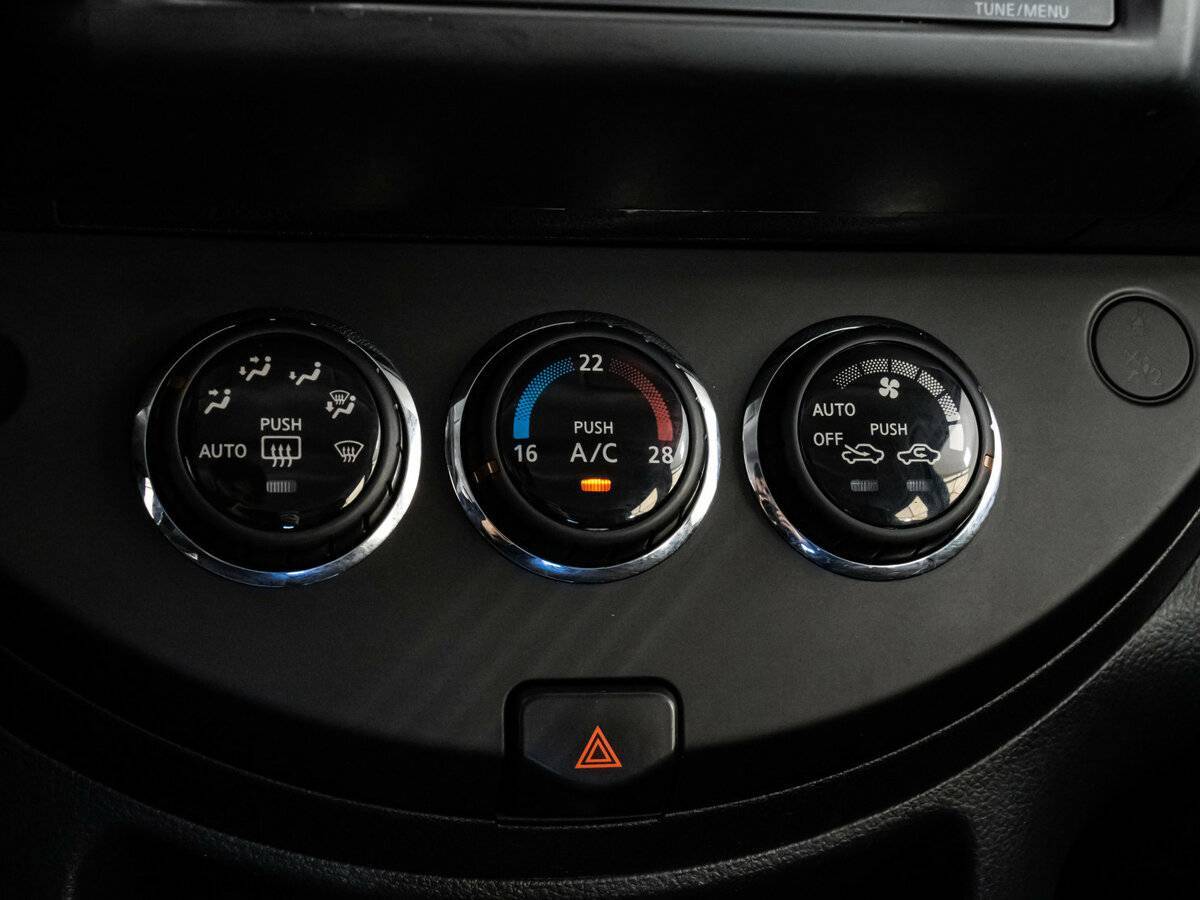 Nissan Note, 2013 - Фото №10