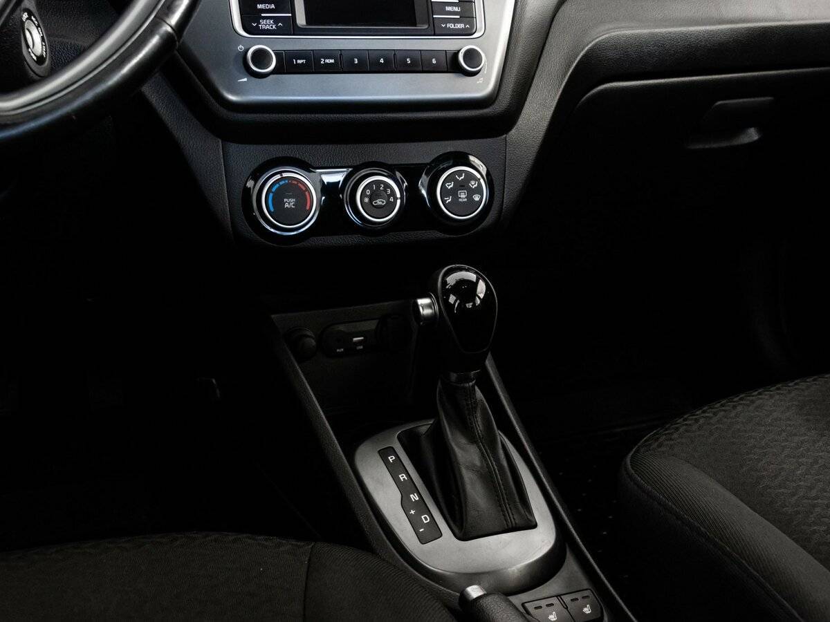 Kia Rio, 2015 - Фото №9