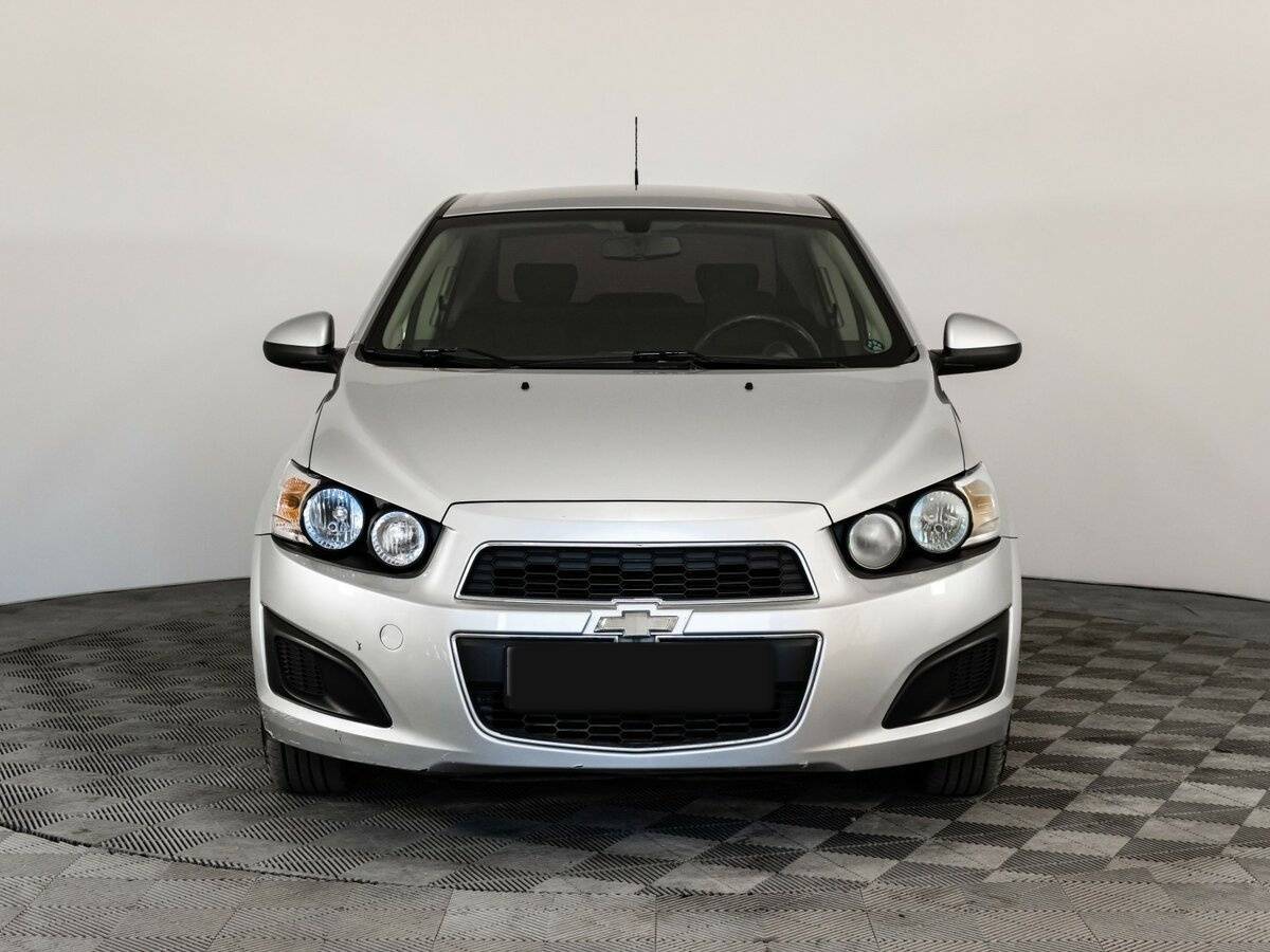 Chevrolet Aveo, 2015 - Фото №1