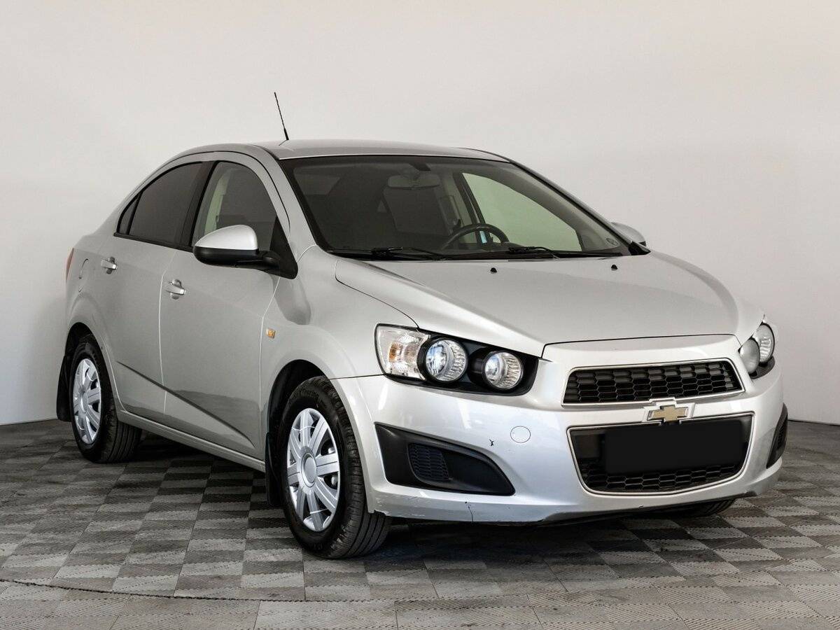 Chevrolet Aveo, 2015 - Фото №2