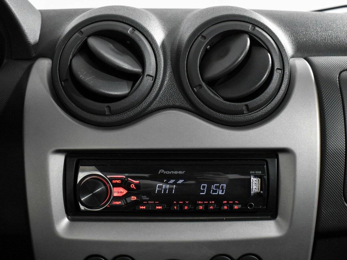 Renault Logan, 2015 - Фото №15