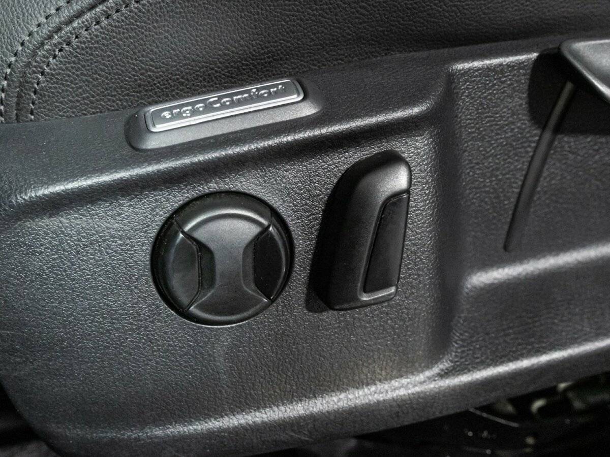 Volkswagen Passat, 2016 - Фото №17