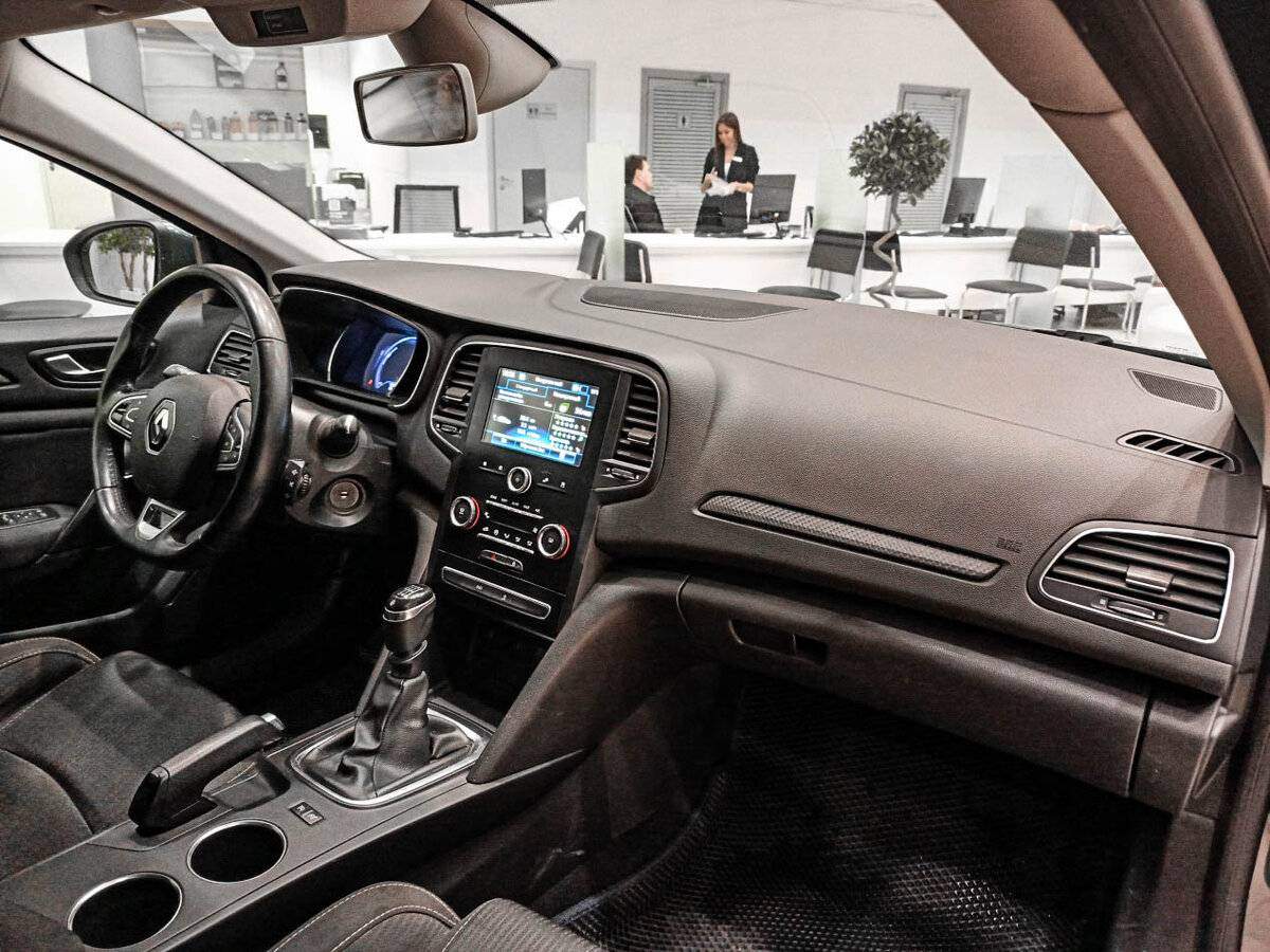Renault Megane, 2019 - Фото №8