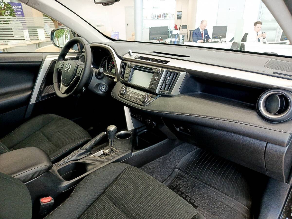 Toyota RAV4, 2015 - Фото №10