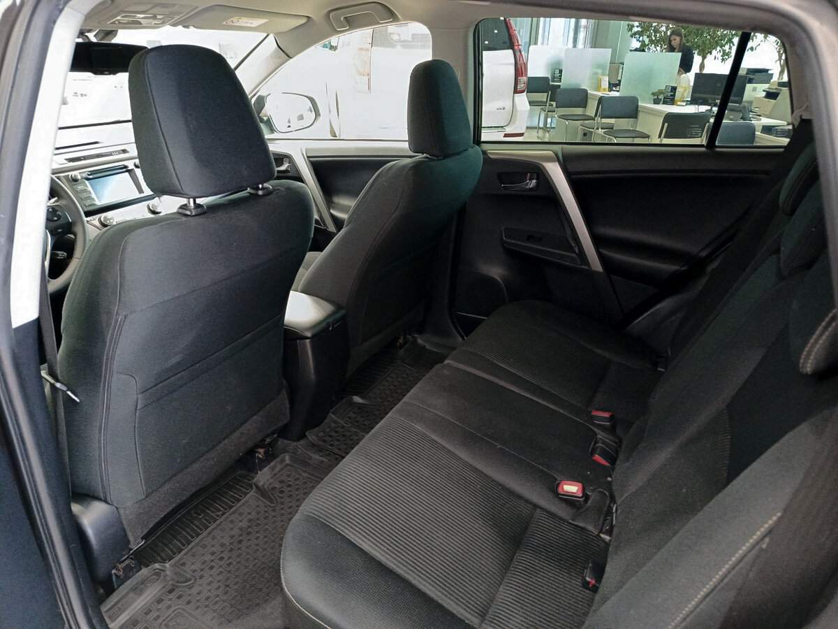Toyota RAV4, 2015 - Фото №11