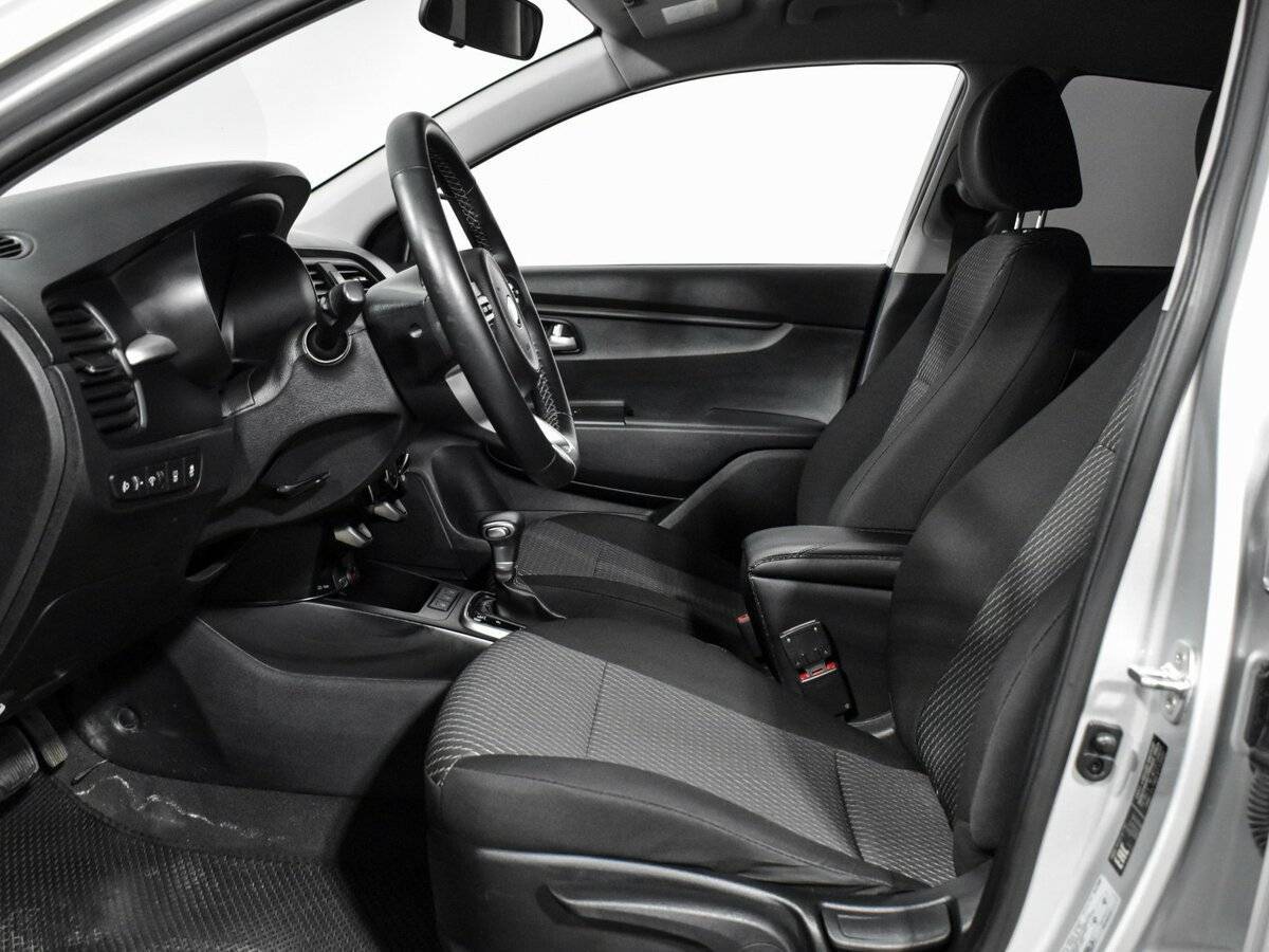 Kia Rio X-Line, 2020 - Фото №9