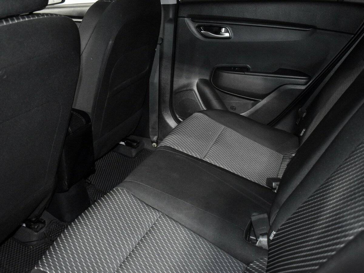 Kia Rio X-Line, 2020 - Фото №12