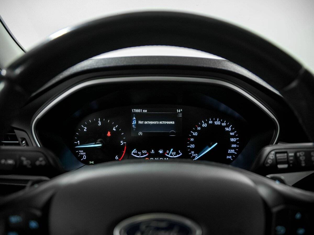 Ford Focus, 2019 - Фото №6