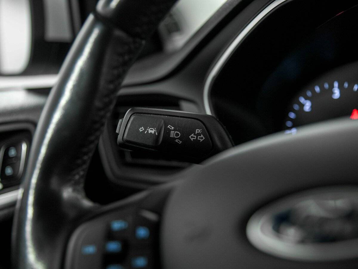 Ford Focus, 2019 - Фото №7