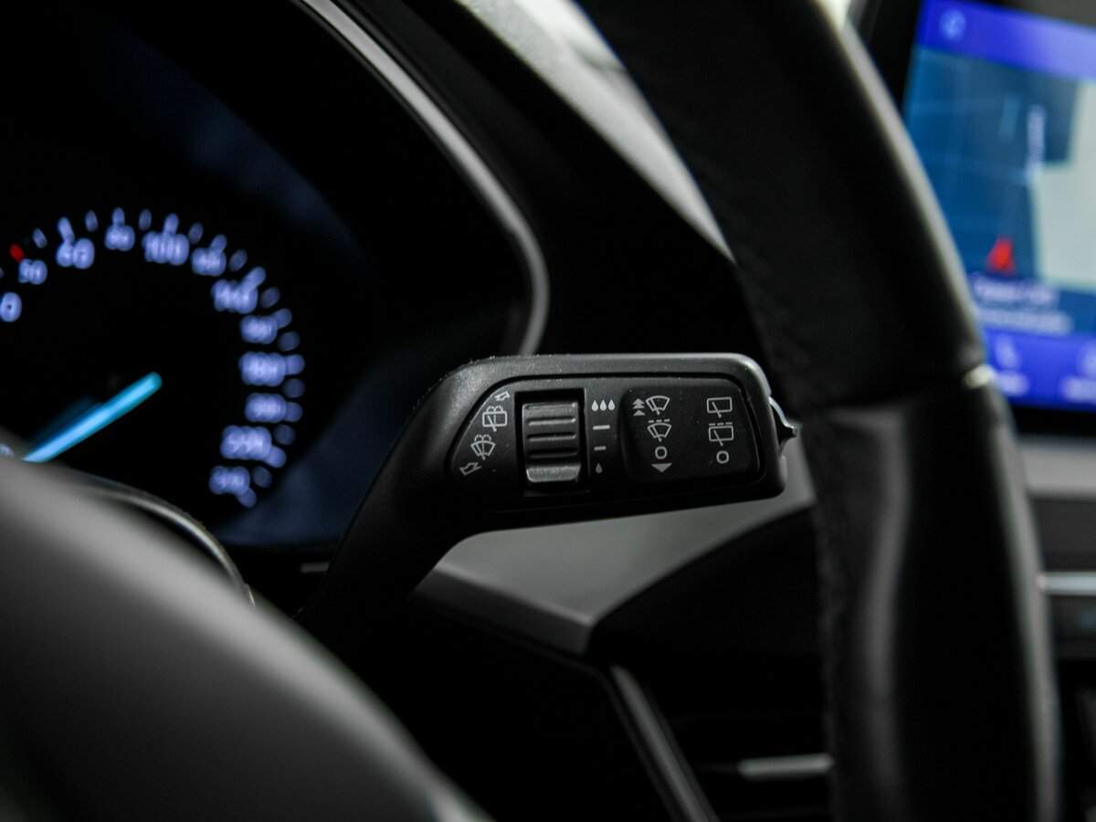Ford Focus, 2019 - Фото №9