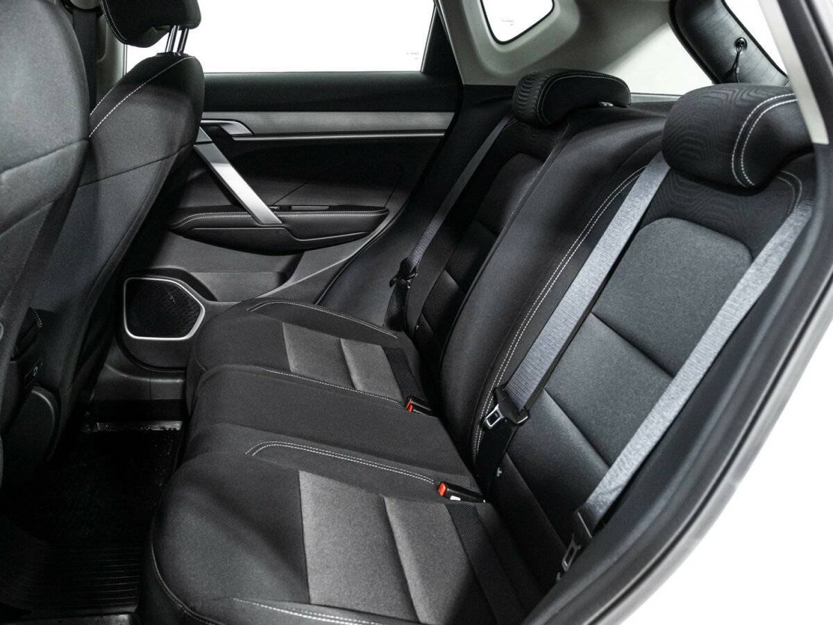 Geely Coolray, 2022 - Фото №9