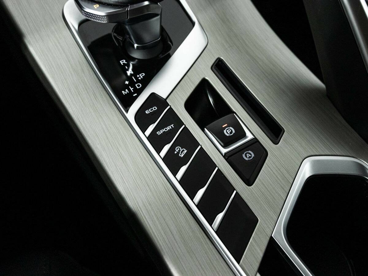 Geely Coolray, 2022 - Фото №16