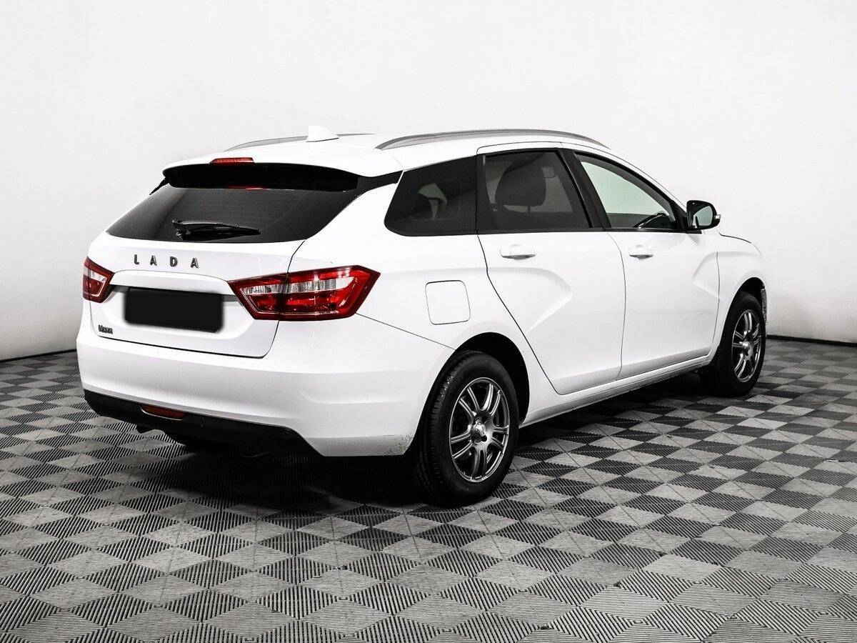 Lada (ВАЗ) Vesta SW, 2020 - Фото №4