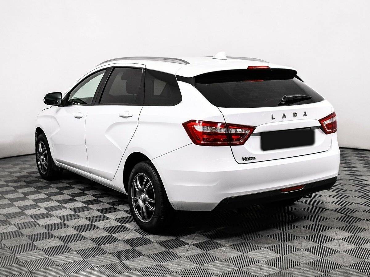 Lada (ВАЗ) Vesta SW, 2020 - Фото №6