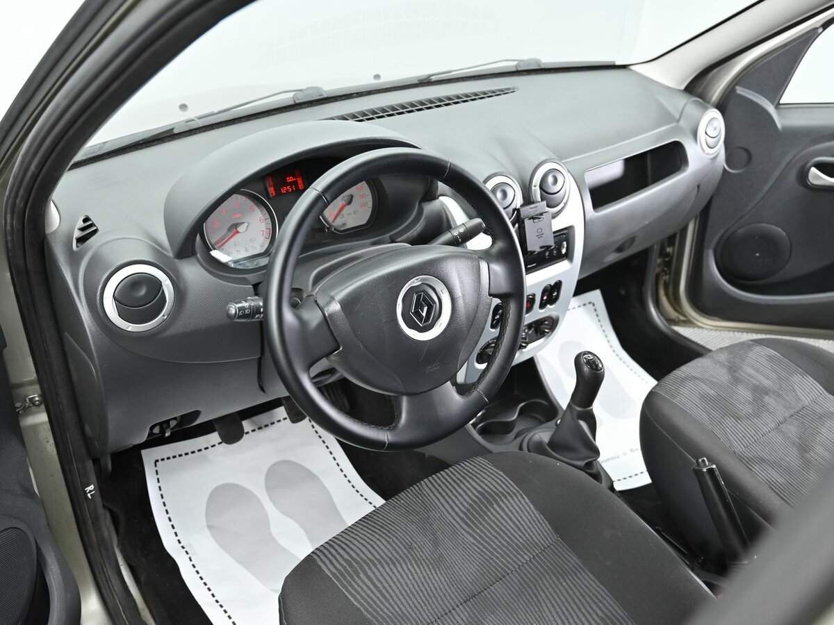 Renault Logan, 2013 - Фото №7