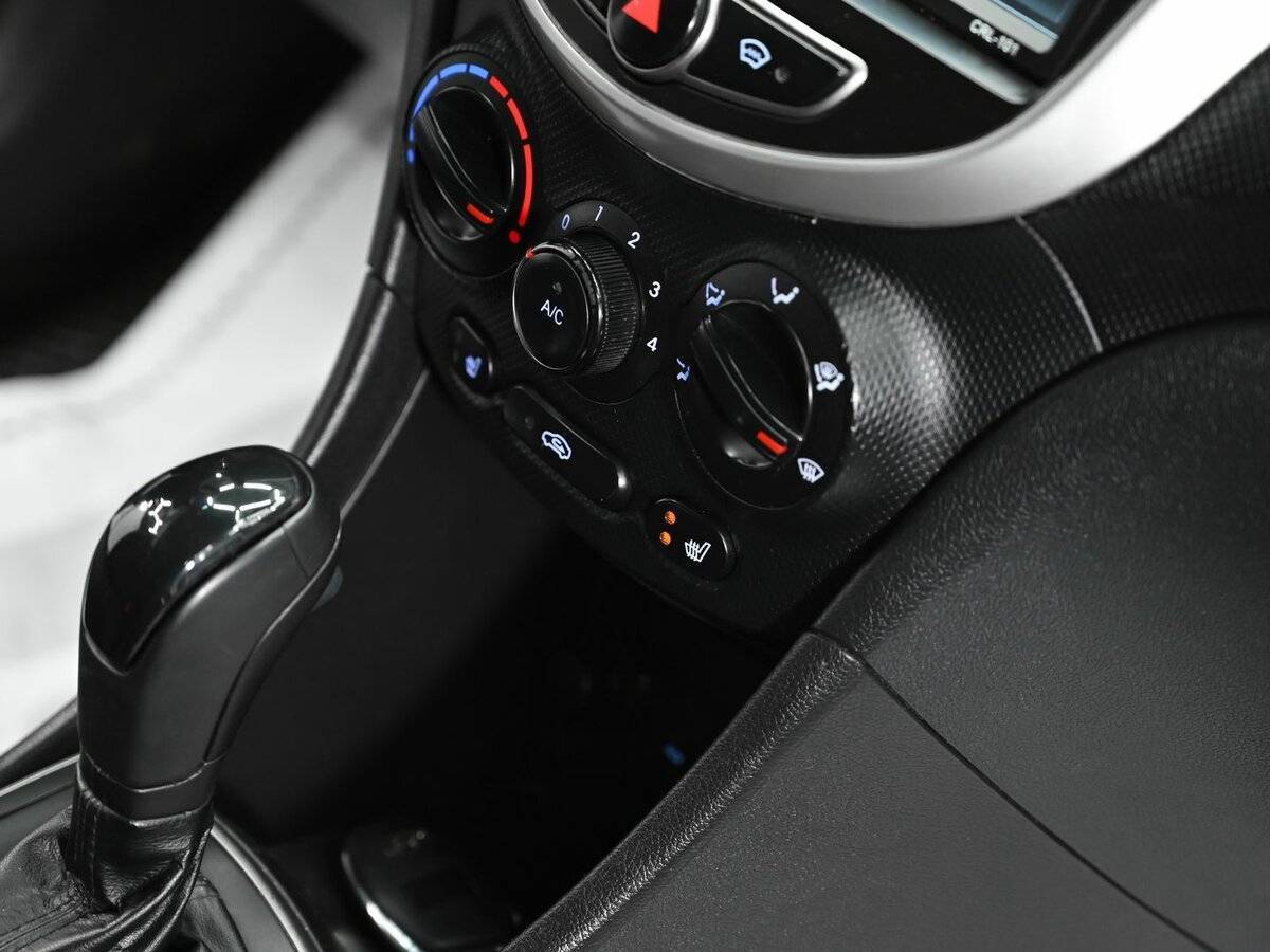 Hyundai Solaris, 2014 - Фото №11