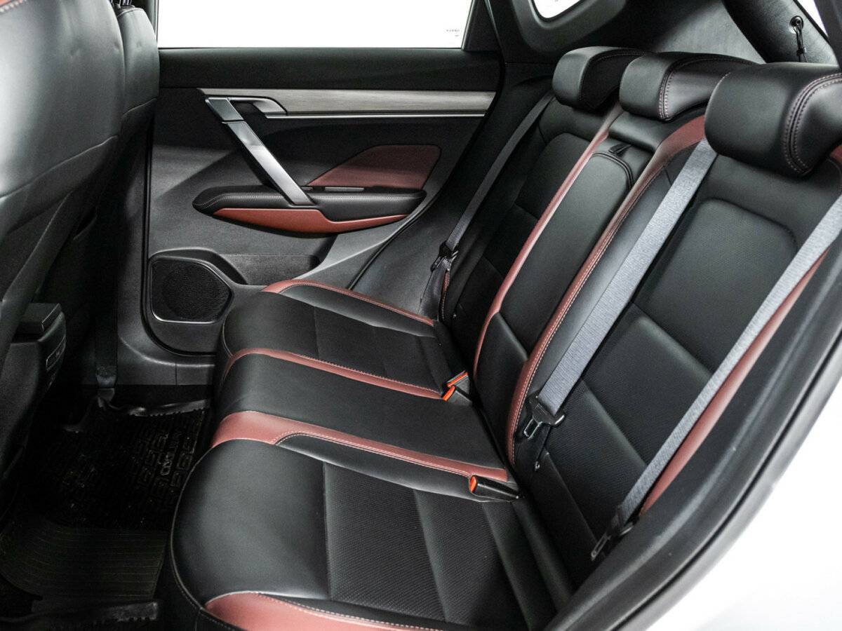 Geely Coolray, 2021 - Фото №9