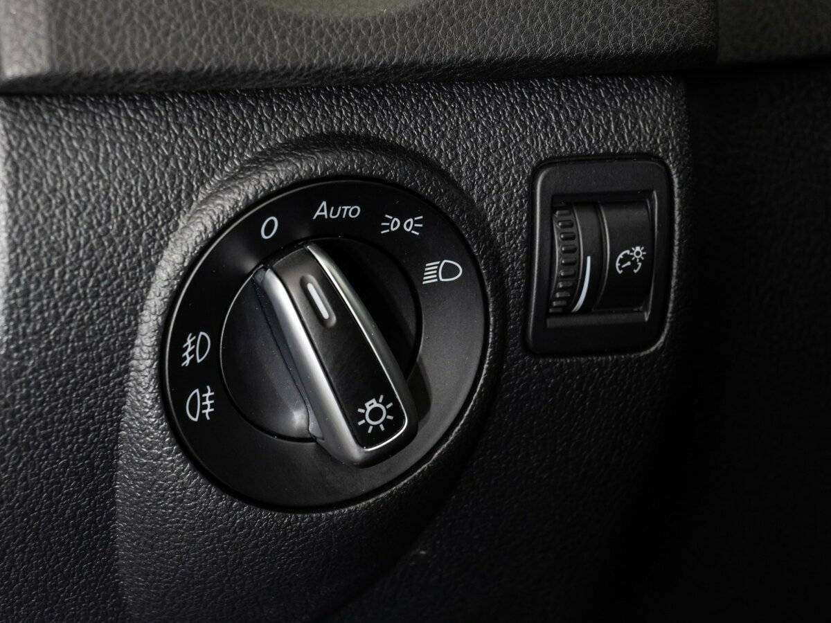 Volkswagen Tiguan, 2015 - Фото №11