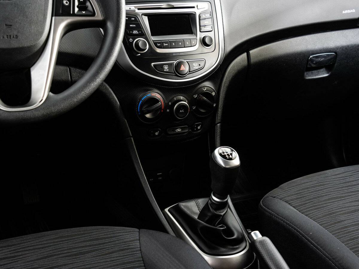 Hyundai Solaris, 2016 - Фото №9