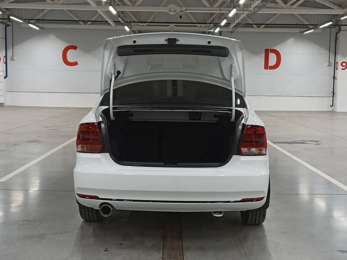 Volkswagen Polo, 2016 - Фото №9