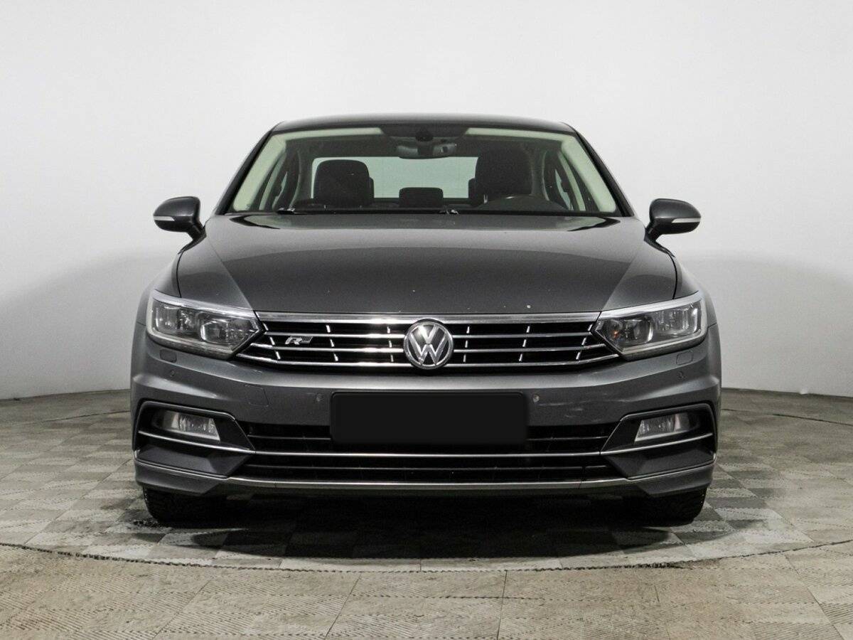 Volkswagen Passat, 2017 - Фото №1