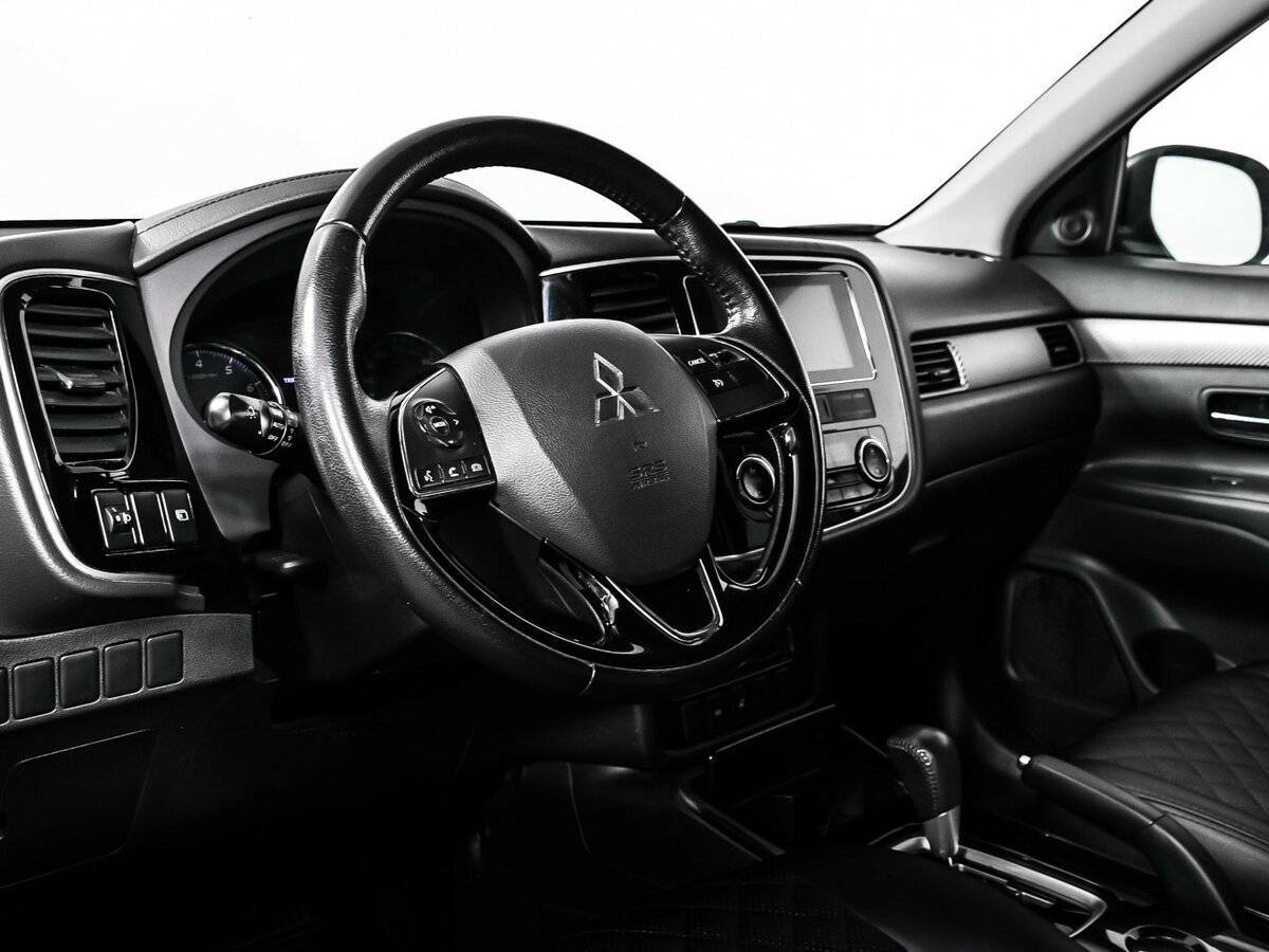 Mitsubishi Outlander, 2018 - Фото №11