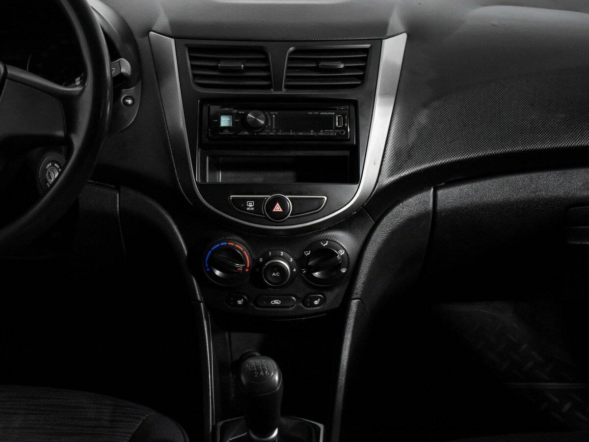 Hyundai Solaris, 2014 - Фото №13