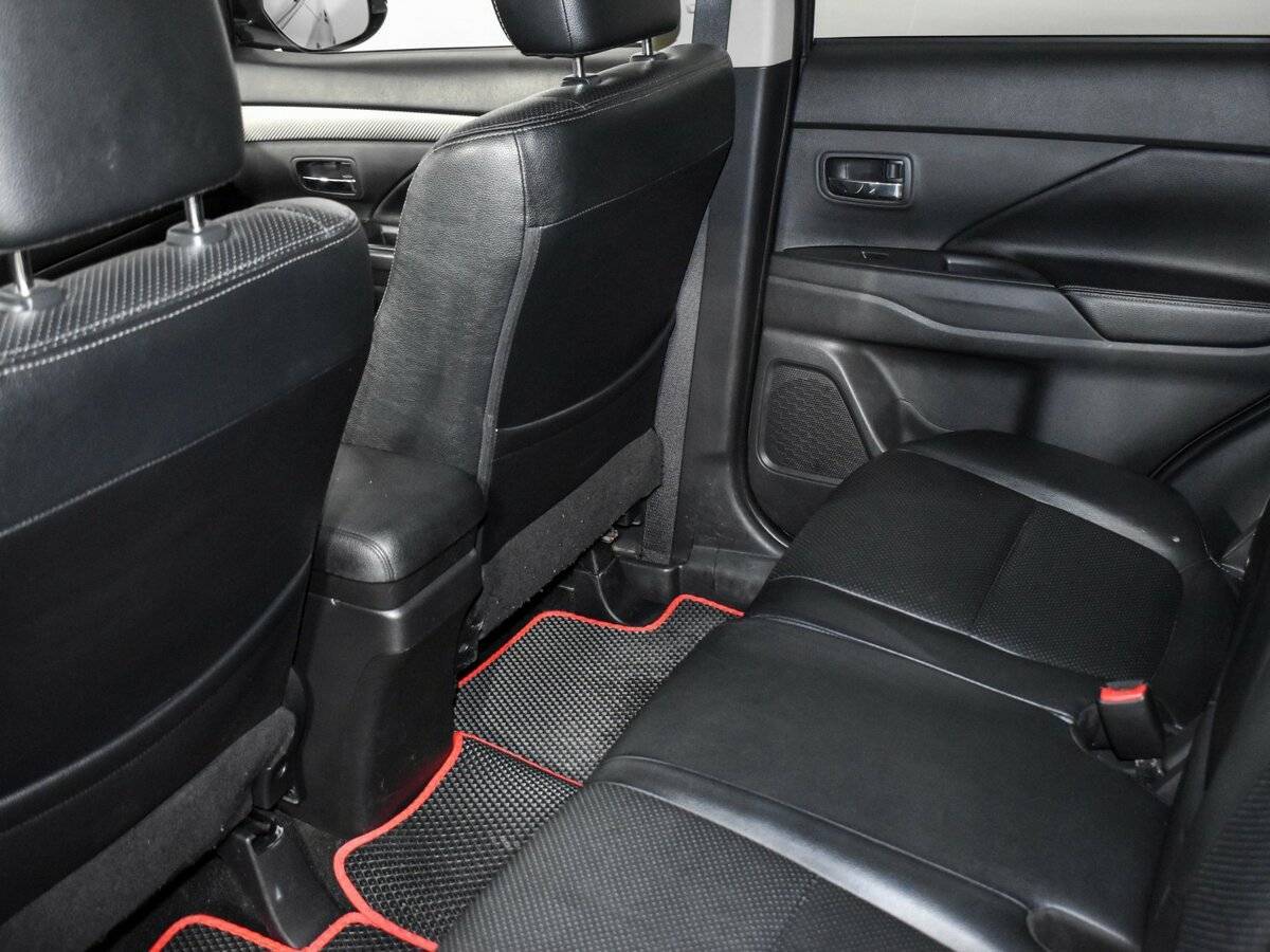 Mitsubishi Outlander, 2014 - Фото №10