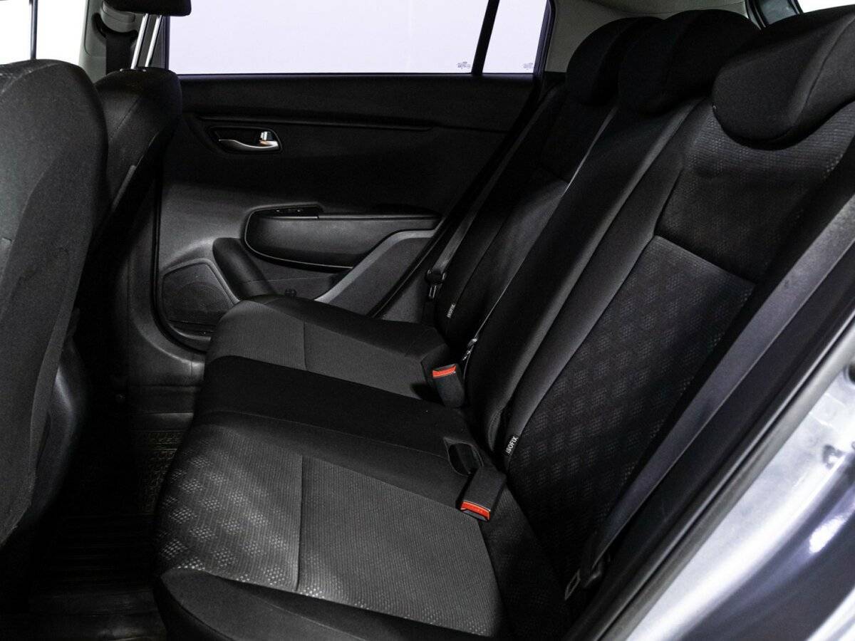 Kia Rio X-Line, 2018 - Фото №9