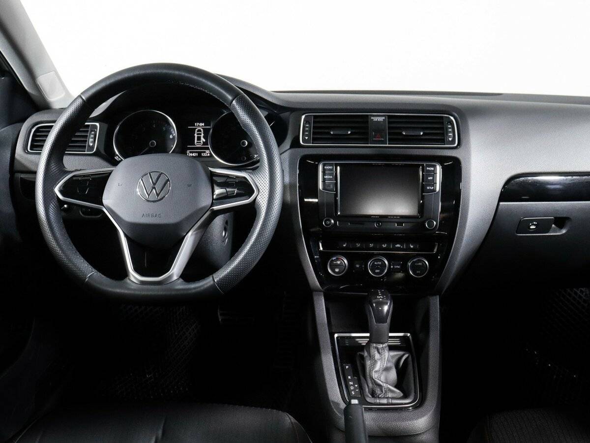 Volkswagen Jetta, 2018 - Фото №11