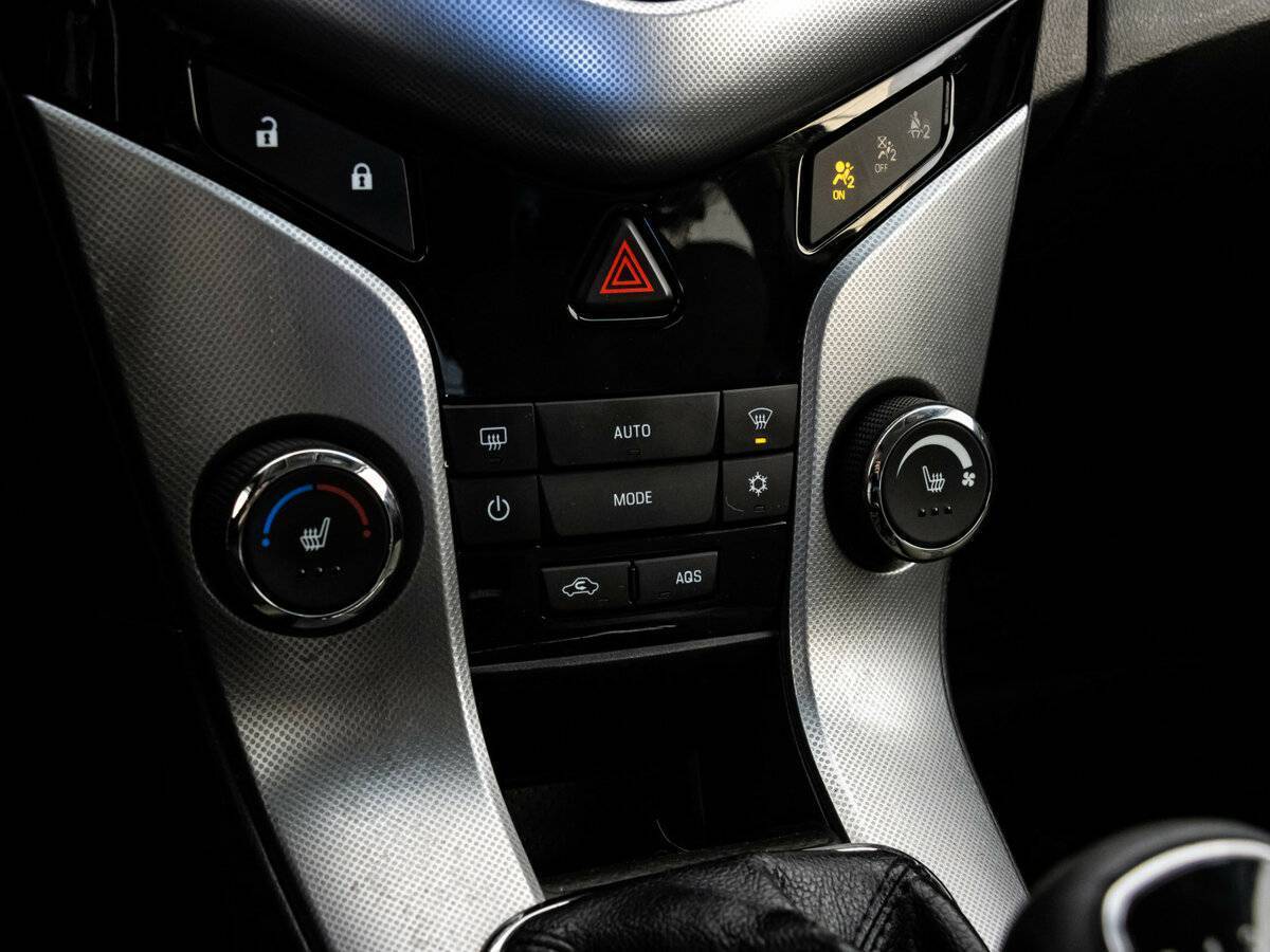 Chevrolet Cruze, 2012 - Фото №11