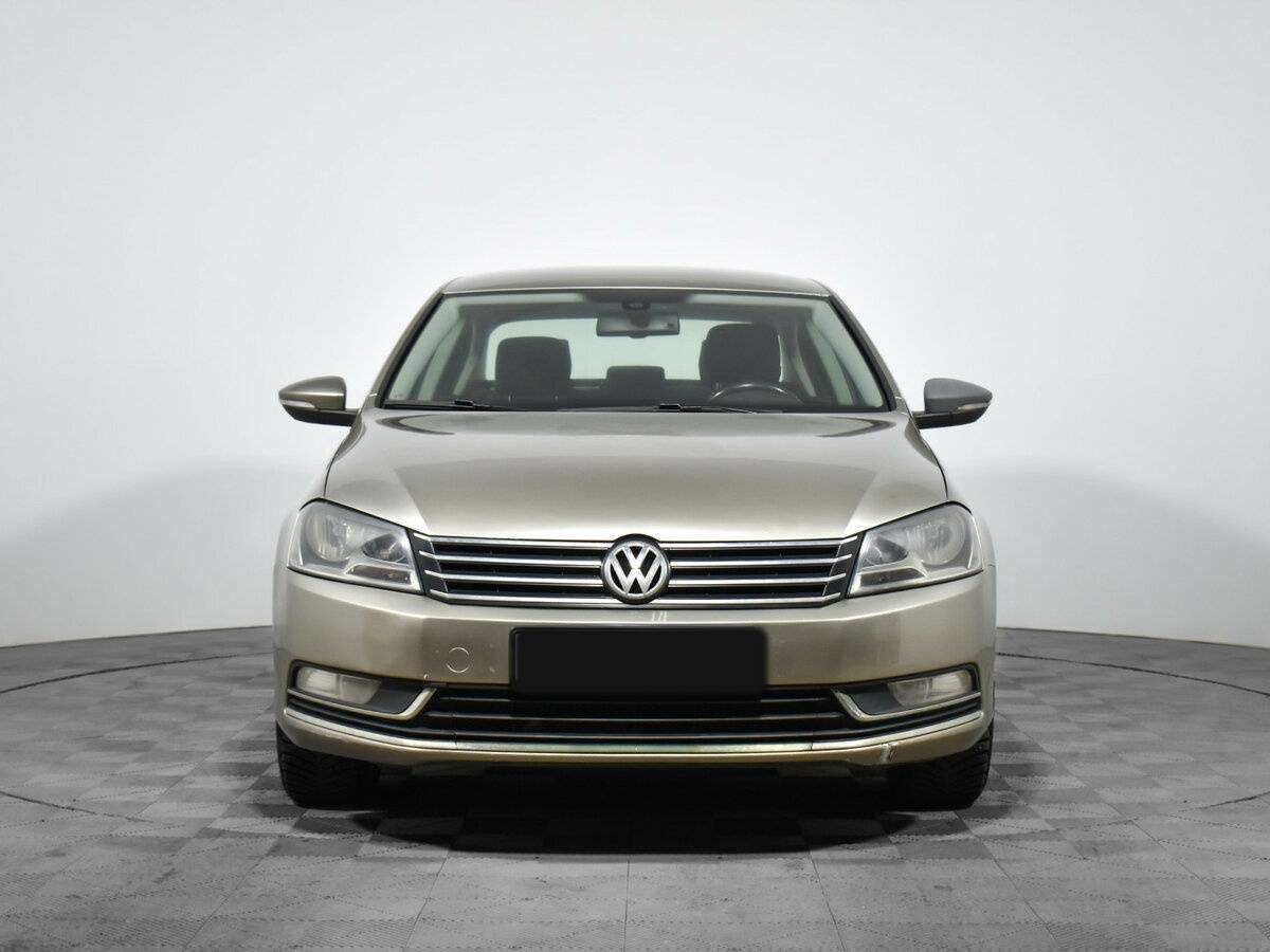 Volkswagen Passat, 2012 - Фото №1