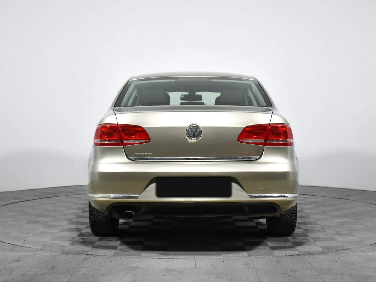 Volkswagen Passat, 2012 - Фото №4