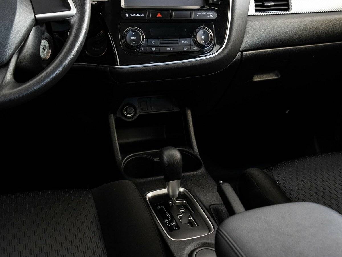 Mitsubishi Outlander, 2014 - Фото №11