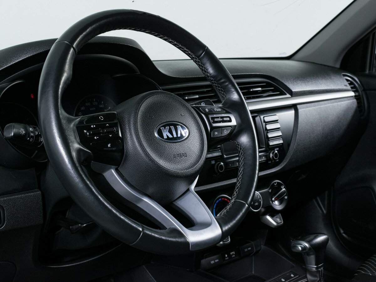 Kia Rio X-Line, 2019 - Фото №10