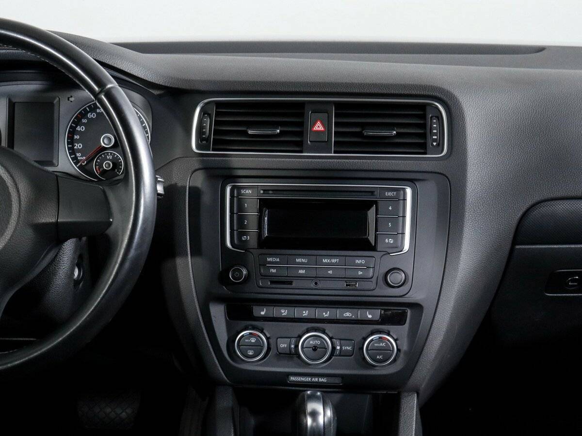 Volkswagen Jetta, 2014 - Фото №10