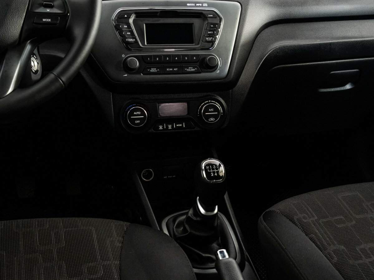 Kia Rio 5-speed, 2012 - Фото №10