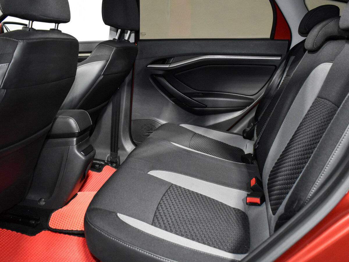 Lada (ВАЗ) Vesta SW, 2018 - Фото №8